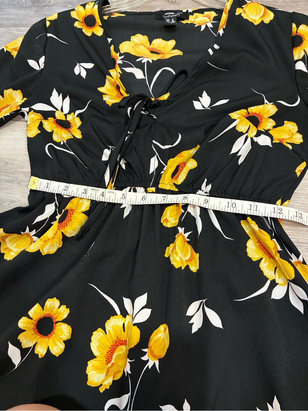 New Look Black Maternity Dress with Yellow Floral Pattern Size 4 - Picture 6 of 9